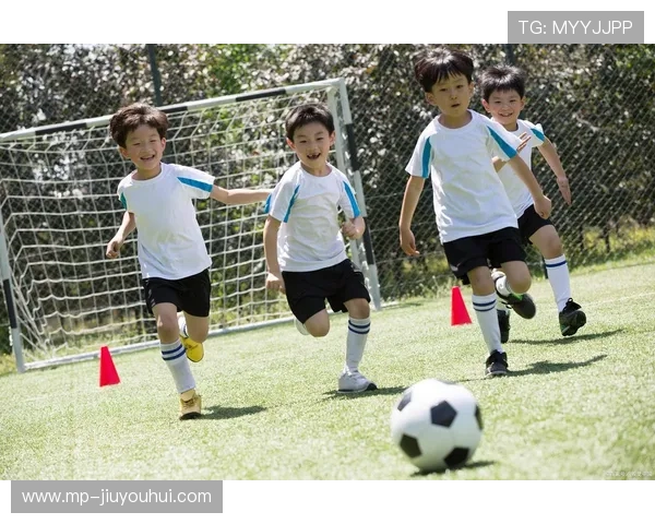 从入门到进阶全面解析值得关注的足球潜力与实力球员推荐